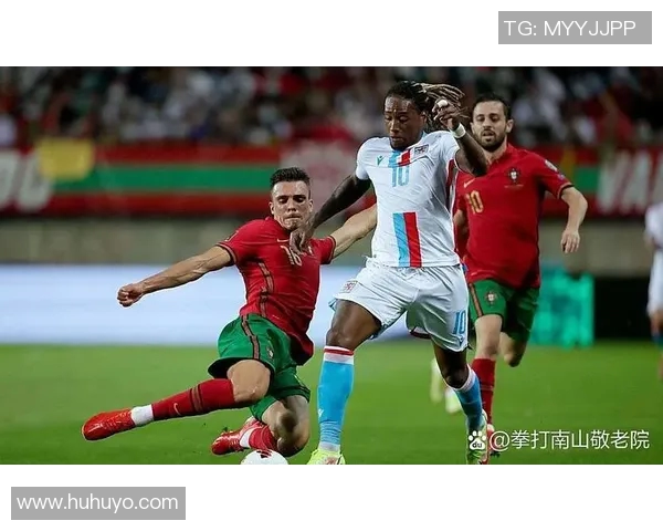 足球明星感人瞬间集锦他们擦眼睛的动人画面回顾